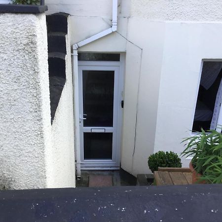 Apartment With Shared Garden And Basic Equipments Plymouth Bagian luar foto